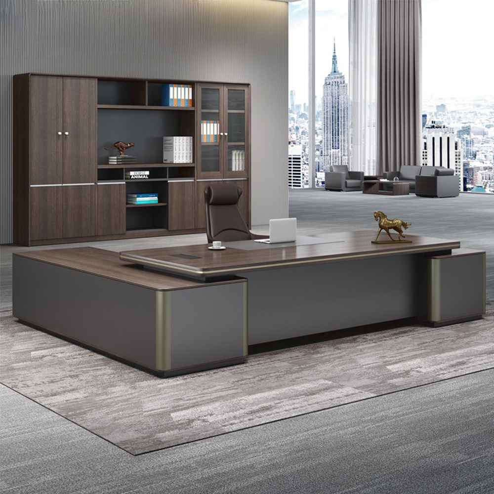 Luxurious Single Desk for Modern Office Executives