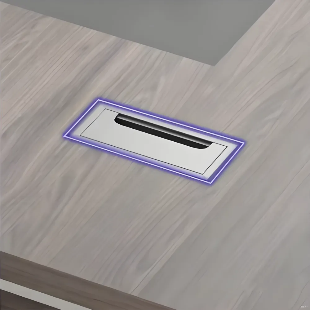 Luxurious Corne wood Executive Desk Luxurious Corne wood Executive Desk