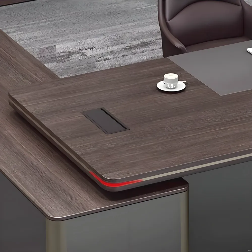 Luxurious Single Desk for Modern Office Executives Luxurious Single Desk for Modern Office Executives